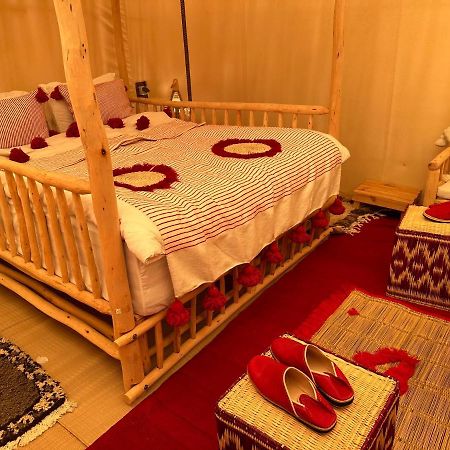 Sanmao Desert Luxury Camp Merzouga Bagian luar foto