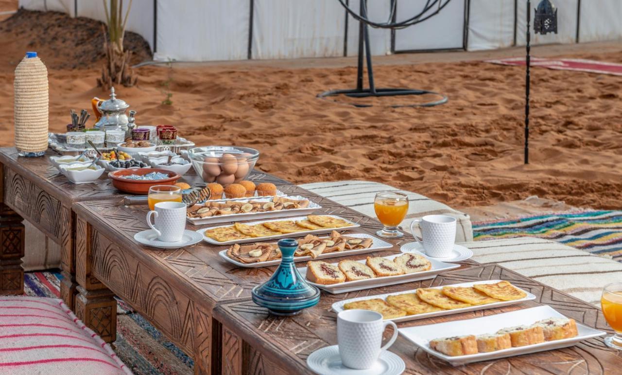 Sanmao Desert Luxury Camp Merzouga Bagian luar foto