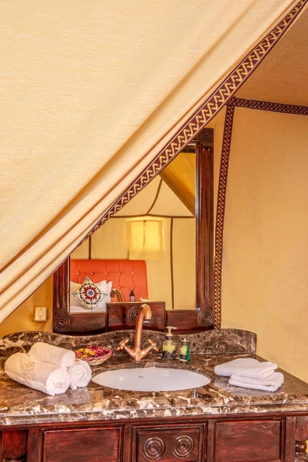Sanmao Desert Luxury Camp Merzouga Bagian luar foto